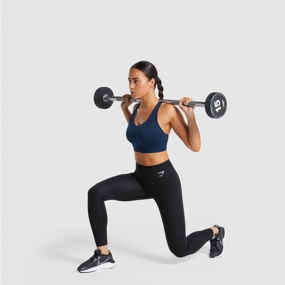 Gymshark Training Leggings - Black Size Large - Like New - Picture 3 of 4